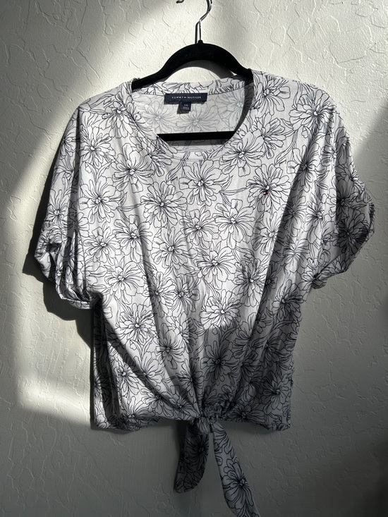 Tommy Hilfiger Tops - Tommy Hilfiger White Floral Tie-Front Crop Top